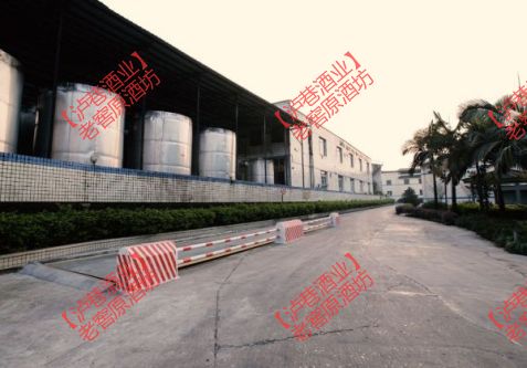 酒厂入口.jpg